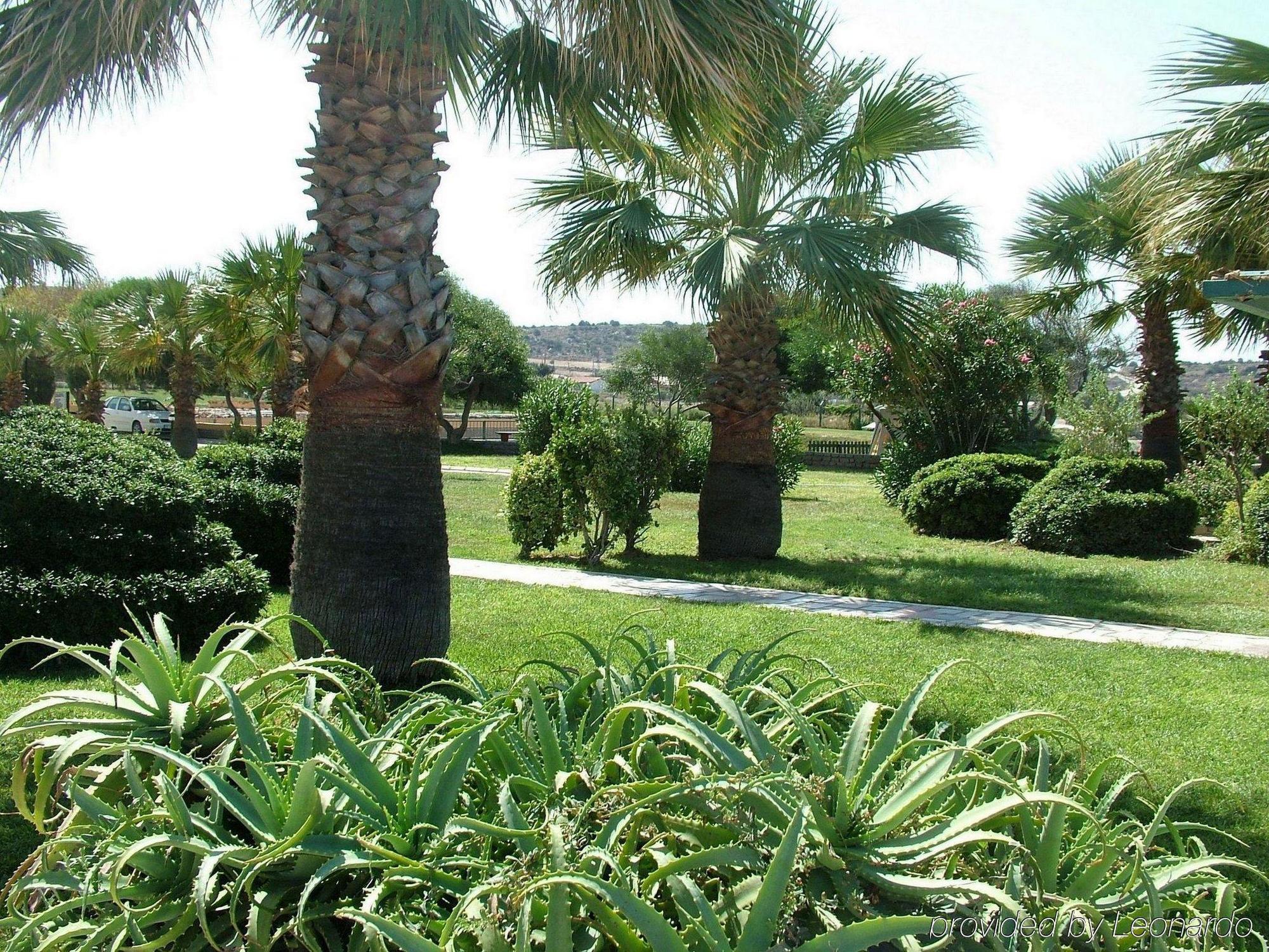 Babaylon Hotel Cesme Exterior photo